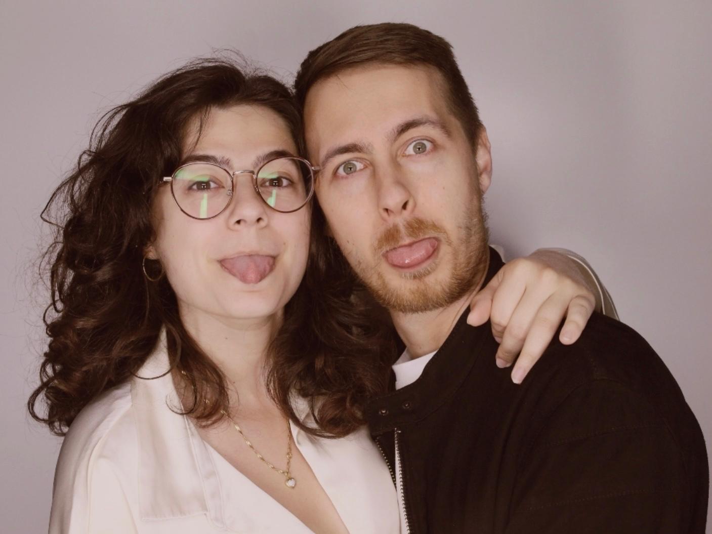 Buse and Maxim sticking their tongues out